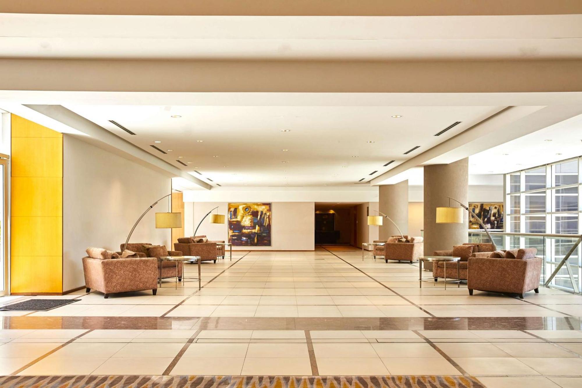 Hilton Mendoza
